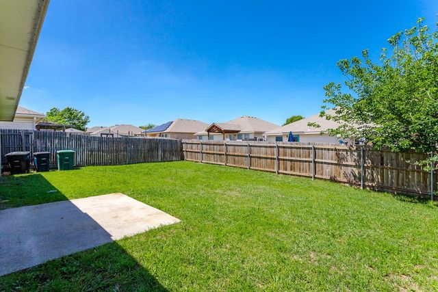 732 Poncho Lane, Fort Worth, TX 76052
