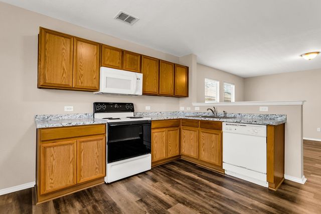 732 Poncho Lane, Fort Worth, TX 76052