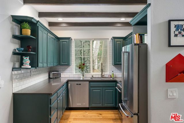 9809 Easton Drive, Beverly Hills, CA 90210