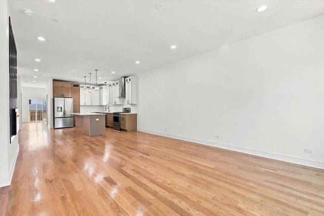 904 N Trumbull Avenue, Chicago, IL 60651