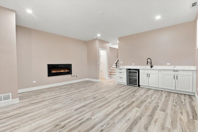 904 N Trumbull Avenue, Chicago, IL 60651