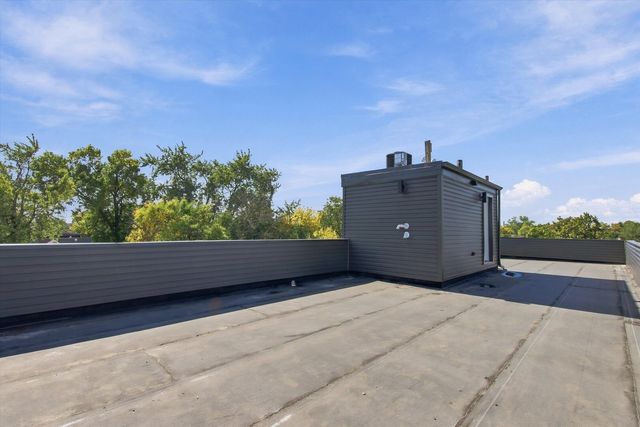 904 N Trumbull Avenue, Chicago, IL 60651