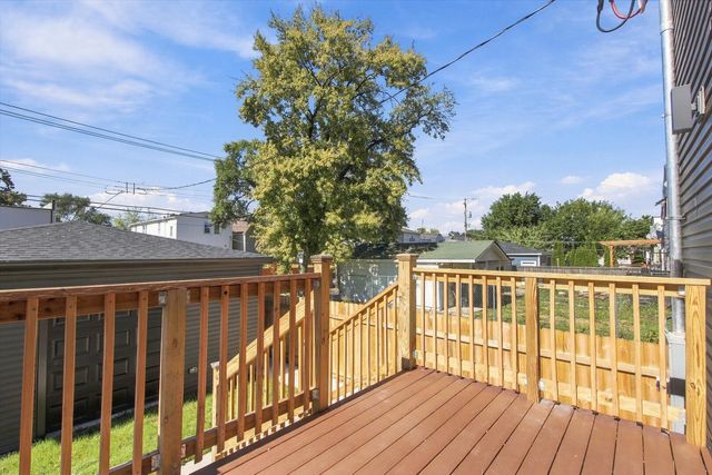 904 N Trumbull Avenue, Chicago, IL 60651