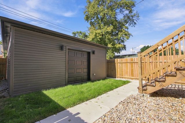 904 N Trumbull Avenue, Chicago, IL 60651