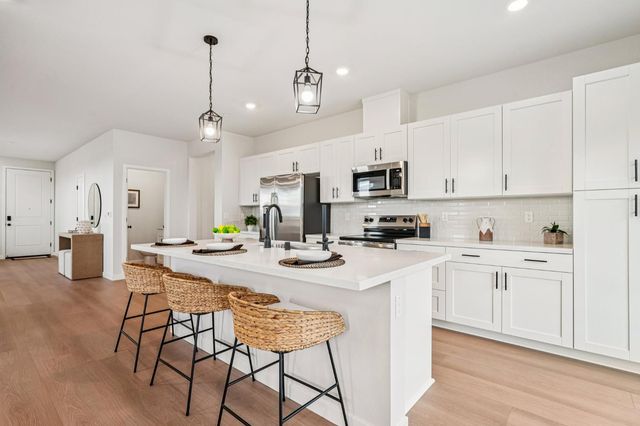 1633 Hansen Ranch Rd, Olivehurst, CA 95961