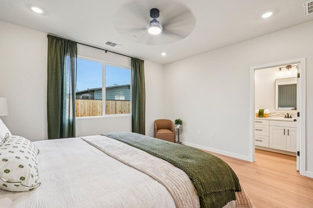 1633 Hansen Ranch Rd, Olivehurst, CA 95961