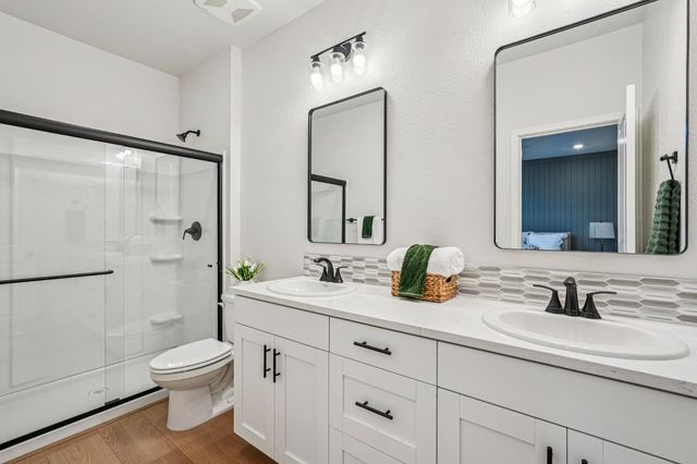 1633 Hansen Ranch Rd, Olivehurst, CA 95961