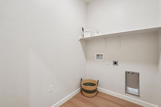 1633 Hansen Ranch Rd, Olivehurst, CA 95961