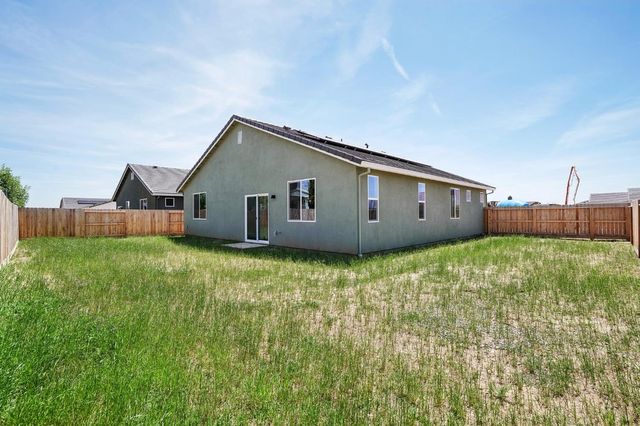 1633 Hansen Ranch Rd, Olivehurst, CA 95961