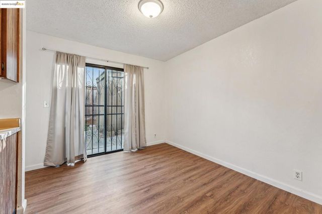 9663 Elmview, Oakland, CA 94603