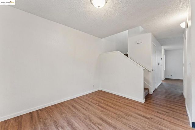 9663 Elmview, Oakland, CA 94603