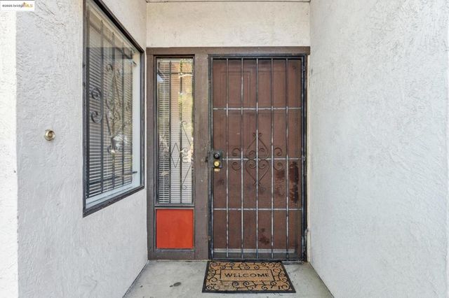 9663 Elmview, Oakland, CA 94603