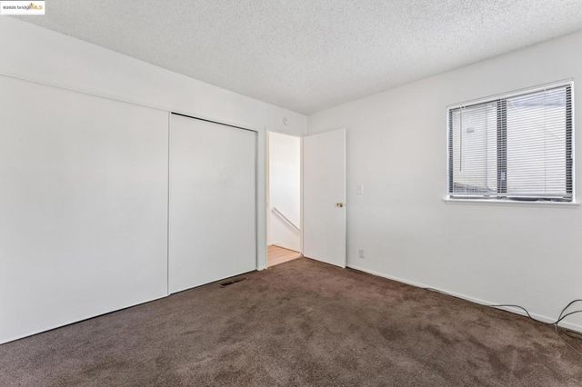 9663 Elmview, Oakland, CA 94603