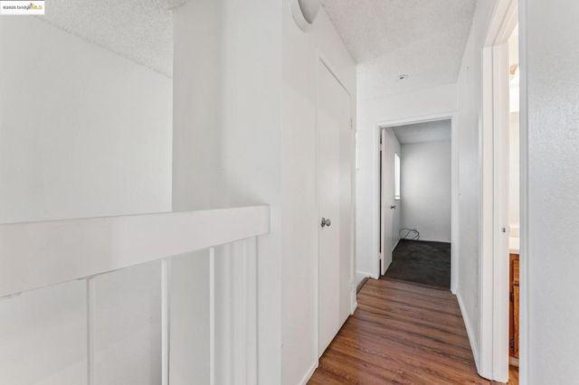 9663 Elmview, Oakland, CA 94603