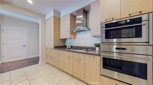 568 Caruso Avenue, Glendale, CA 91210