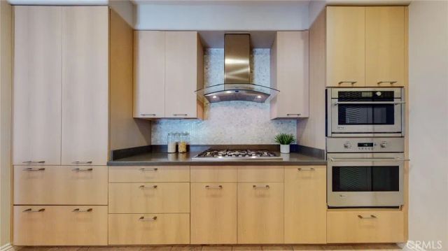 568 Caruso Avenue, Glendale, CA 91210