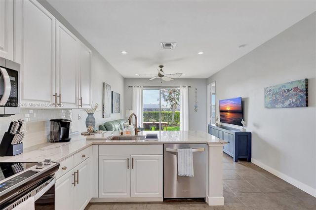 1604 Mariner Bay Blvd 1604, Fort Pierce, FL 34949