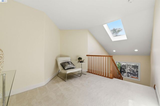 12800 Clausen Ct, Los Altos Hills, CA 94022