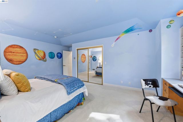 12800 Clausen Ct, Los Altos Hills, CA 94022