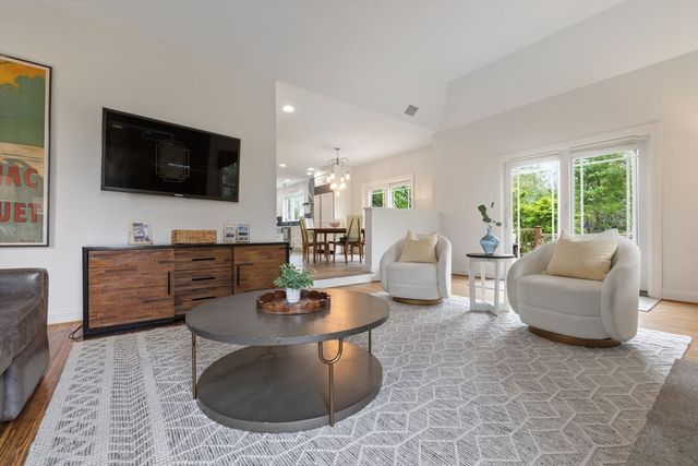10 Bartlett Drive, Newburyport, MA 01950