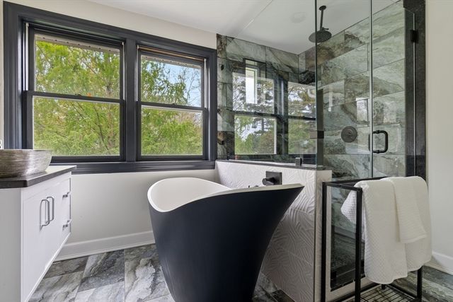 10 Bartlett Drive, Newburyport, MA 01950