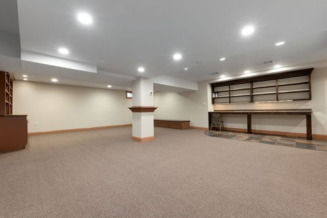 10 Bartlett Drive, Newburyport, MA 01950