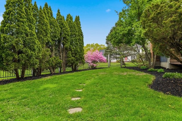 10 Bartlett Drive, Newburyport, MA 01950