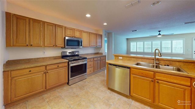 8061 SW 81ST LOOP, Ocala, FL 34476