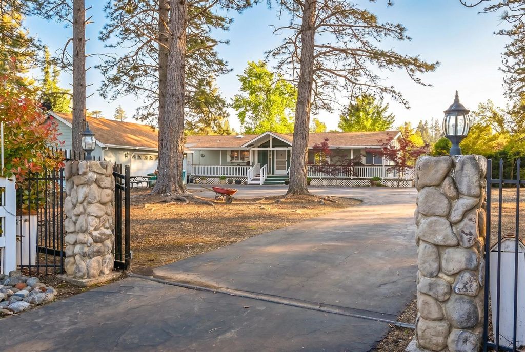 4360 Pleasant Valley Rd, Placerville, CA 95667