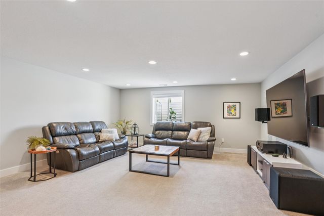 2902 SW Pleasant Street, Ankeny, IA 50023