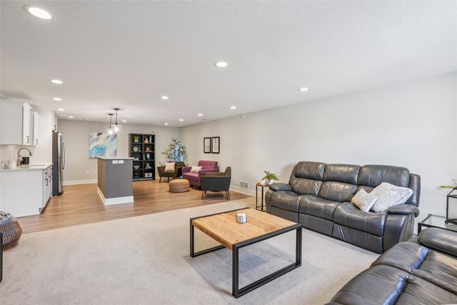 2902 SW Pleasant Street, Ankeny, IA 50023