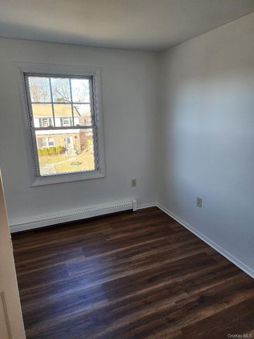 16 HARBOR HILL Court, Beacon, NY 12508