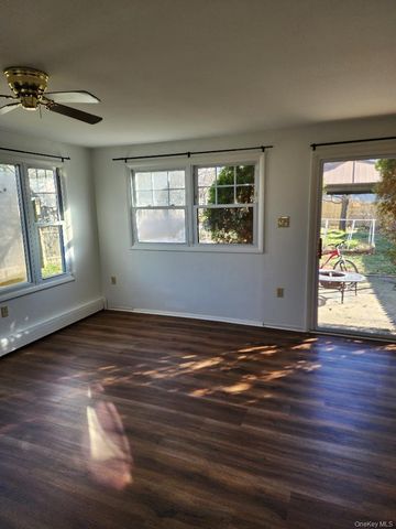 16 HARBOR HILL Court, Beacon, NY 12508