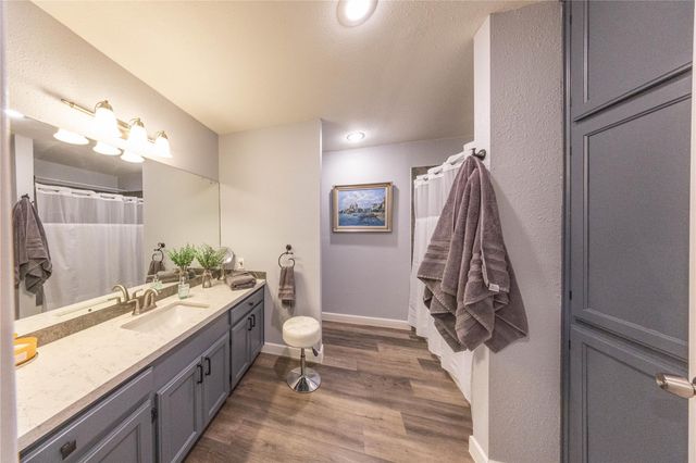 1250 S Rainbow Ranch RD, Wimberley, TX 78676