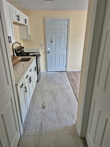 5680 28TH STREET N D1, St Petersburg, FL 33714