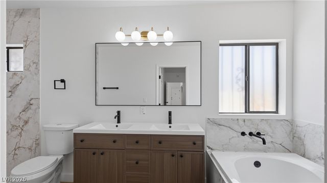 251 North Cimarron Road, Las Vegas, NV 89145