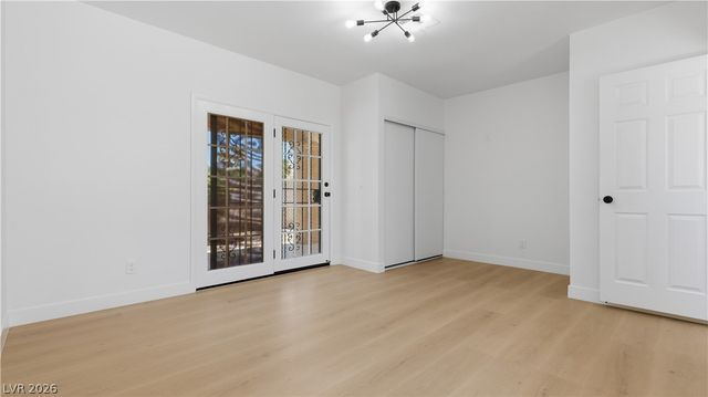 251 North Cimarron Road, Las Vegas, NV 89145