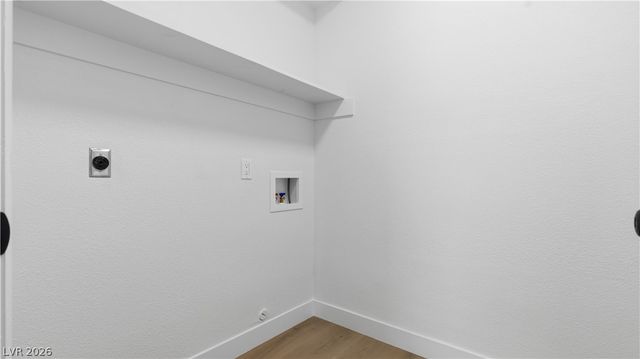 251 North Cimarron Road, Las Vegas, NV 89145