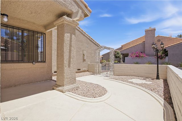 251 North Cimarron Road, Las Vegas, NV 89145