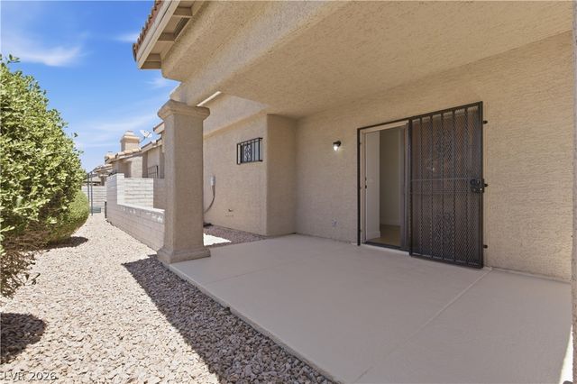 251 North Cimarron Road, Las Vegas, NV 89145
