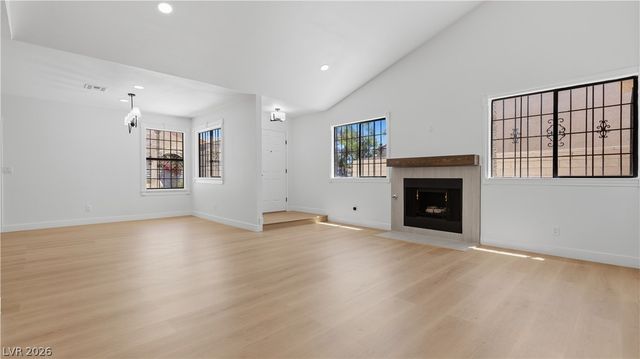 251 North Cimarron Road, Las Vegas, NV 89145