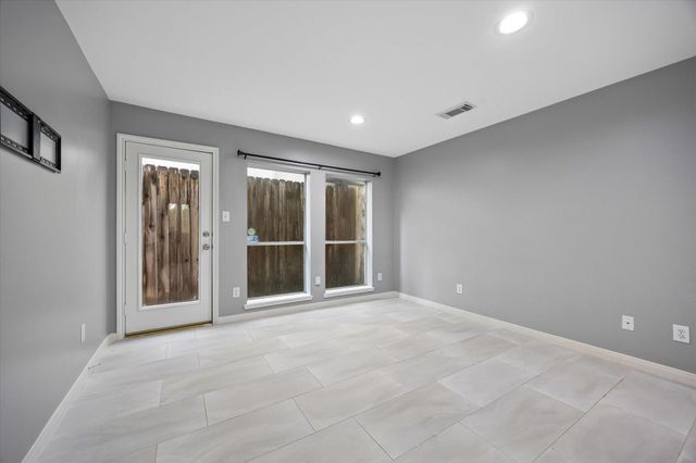 4408 Floyd Street A, Houston, TX 77007