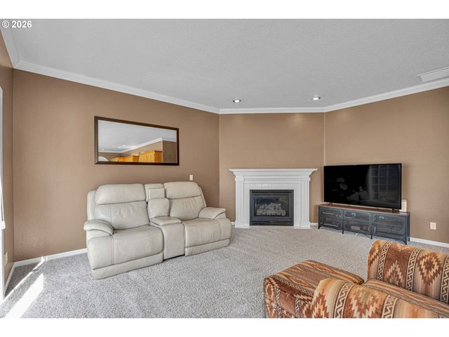 1116 GLAZEMEADOW St, Keizer, OR 97303