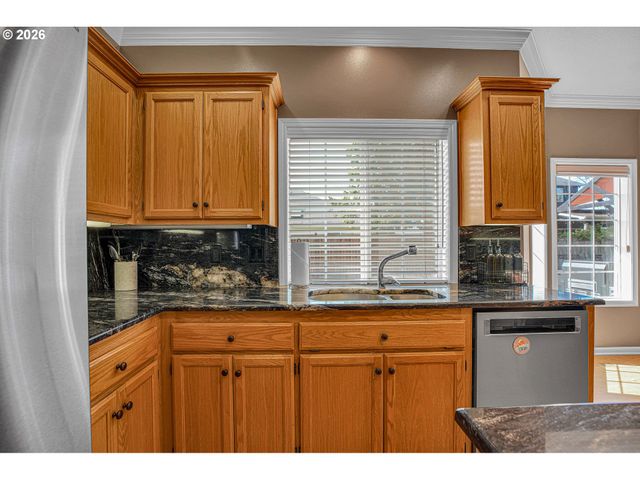 1116 GLAZEMEADOW St, Keizer, OR 97303