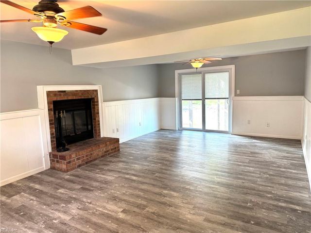 314 Riversedge DR, Hampton, VA 23669