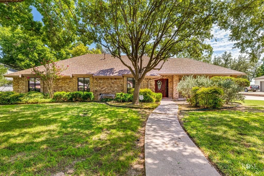 Image 1 of property listing at 5214 N Bentwood Dr, San Angelo, TX 76904