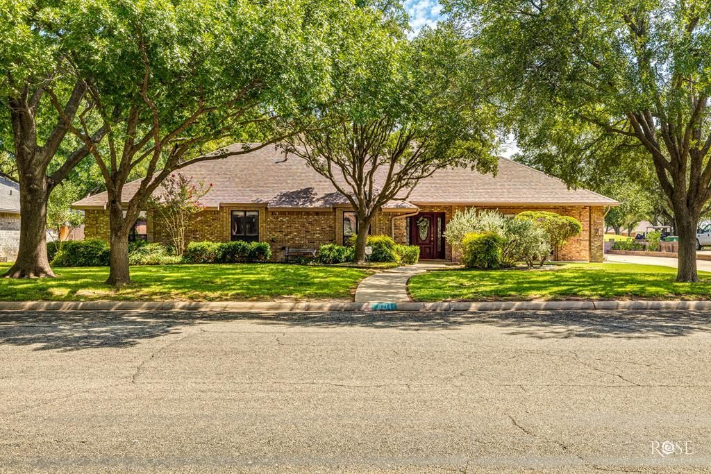 Image 33 of property listing at 5214 N Bentwood Dr, San Angelo, TX 76904