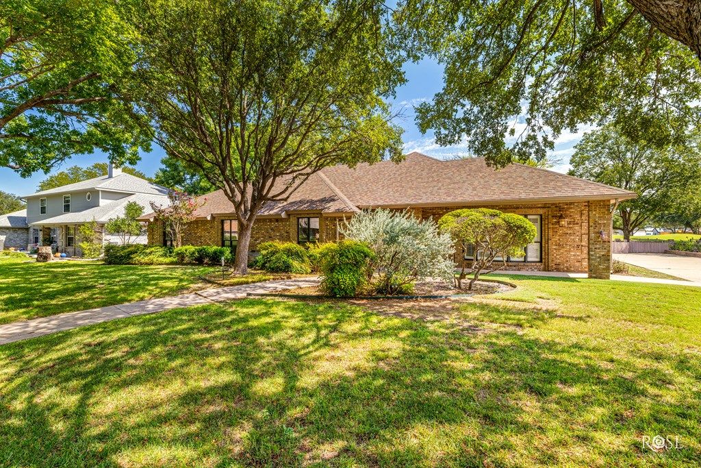 Image 37 of property listing at 5214 N Bentwood Dr, San Angelo, TX 76904