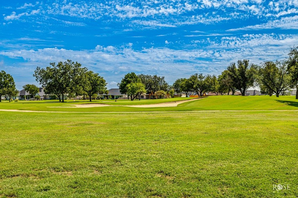 Image 38 of property listing at 5214 N Bentwood Dr, San Angelo, TX 76904