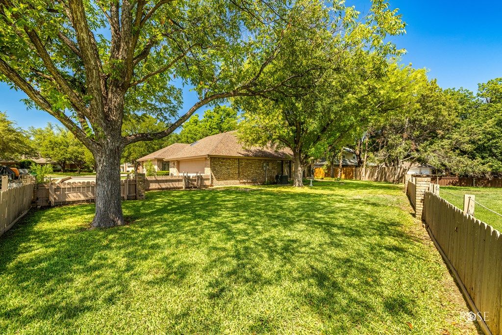 Image 39 of property listing at 5214 N Bentwood Dr, San Angelo, TX 76904